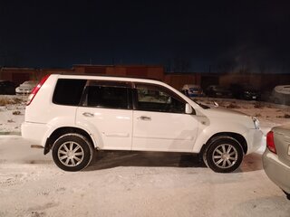 2001 Nissan X-Trail I, белый, 555000 рублей, вид 3