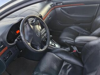 2007 Toyota Avensis II Рестайлинг, серебристый, 860000 рублей, вид 3