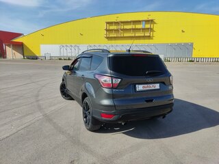 2017 Ford Escape III Рестайлинг, серый, 1690000 рублей, вид 4