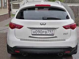 2011 Infiniti FX37 II (S51) Рестайлинг, белый, 1800000 рублей, вид 3