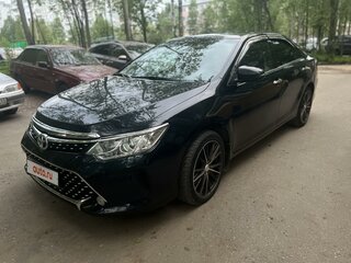 2015 Toyota Camry VII (XV50) Рестайлинг, серый, 1850000 рублей, вид 1