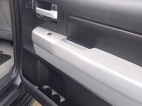 2007 Toyota Tundra CrewMax II, серый, 2100000 рублей - вид 12