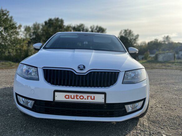 2013 Skoda Octavia III (A7), белый, 1200000 рублей - вид 2
