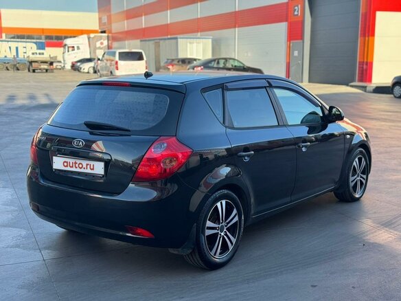 2009 Kia Ceed I, чёрный, 660000 рублей - вид 5