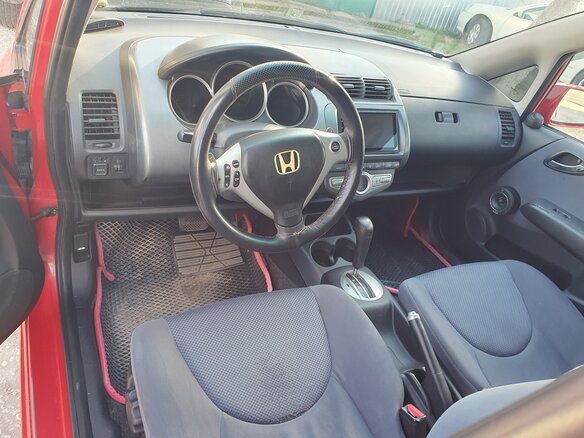 2008 Honda Jazz I Рестайлинг, красный, 650000 рублей - вид 8