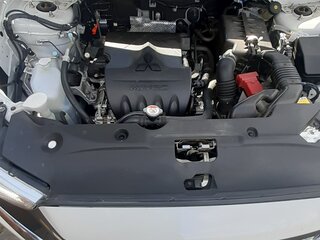 2018 Mitsubishi ASX I Рестайлинг 2, белый, 1630000 рублей, вид 4