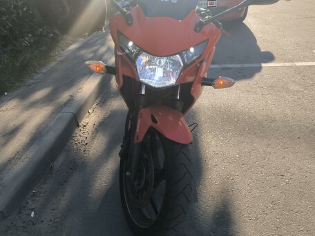 2011 Honda CBR 250R, красный, 290000 рублей, вид 5