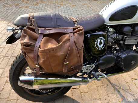 2015 Triumph Thruxton, белый, 1137000 рублей, вид 4