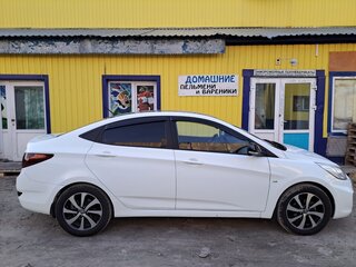 2013 Hyundai Solaris I, белый, 1200000 рублей, вид 3