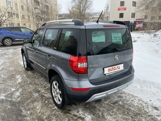 2015 Skoda Yeti I Рестайлинг, серый, 1200000 рублей, вид 3