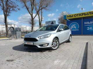 2016 Ford Focus III Рестайлинг, серебристый, 975000 рублей, вид 2