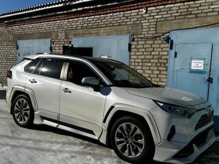 2019 Toyota RAV4 V (XA50), белый, 3490000 рублей, вид 4