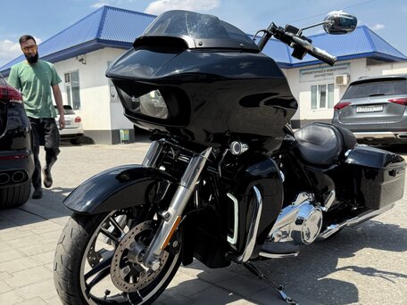 2019 Harley-Davidson Road Glide, чёрный, 2200000 рублей, вид 1