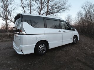 2019 Nissan Serena V (C27) Рестайлинг, белый, 2000000 рублей, вид 3