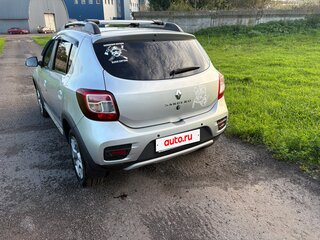 2021 Renault Sandero Stepway II Рестайлинг, серебристый, 1300000 рублей, вид 5