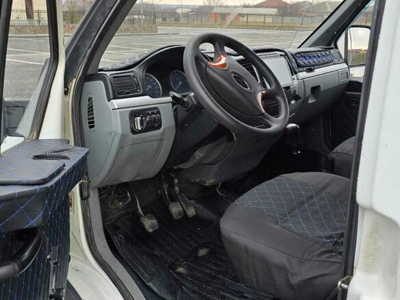 2010 ГАЗ ГАЗель (3302), белый, 1350000 рублей - вид 3