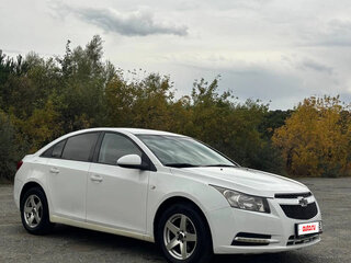 2012 Chevrolet Cruze I, белый, 550000 рублей, вид 2