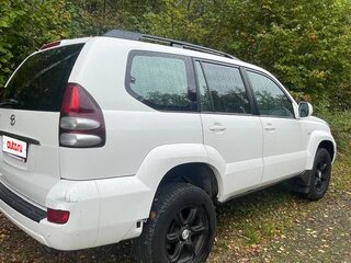 2008 Toyota Land Cruiser Prado 4-speed 120 Series Рестайлинг, белый, 1650000 рублей, вид 2