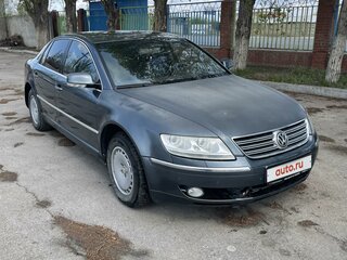 2002 Volkswagen Phaeton 5-Seater I, белый, 580000 рублей, вид 2