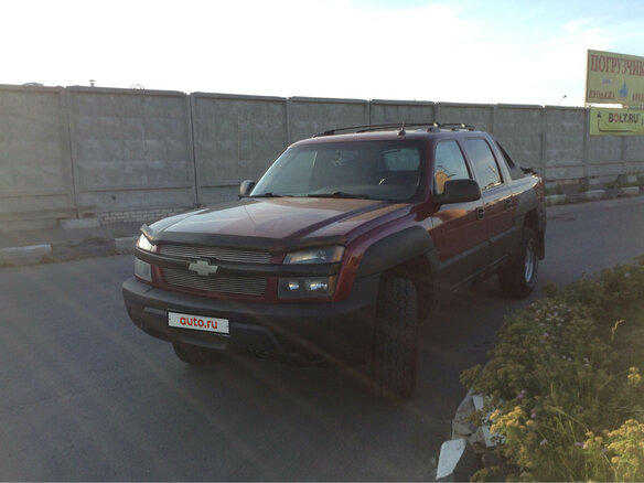 2005 Chevrolet Avalanche I, пурпурный - вид 4