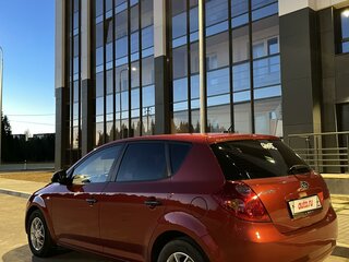 2009 Kia Ceed I, красный, 690000 рублей, вид 2