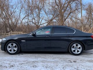 2011 BMW 5 серии 528i VI (F10/F11/F07), чёрный, 2600000 рублей, вид 5