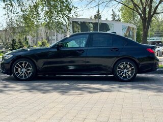 2019 BMW 3 серии 330i xDrive VII (G2x), чёрный, 3200000 рублей, вид 4