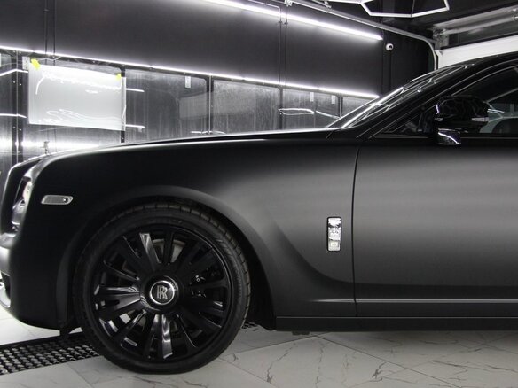 2018 Rolls-Royce Ghost I Рестайлинг (Series II), чёрный, 18000000 рублей - вид 2