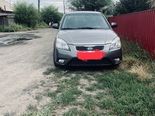 2010 Kia Rio II Рестайлинг, серебристый, 593000 рублей, вид 1