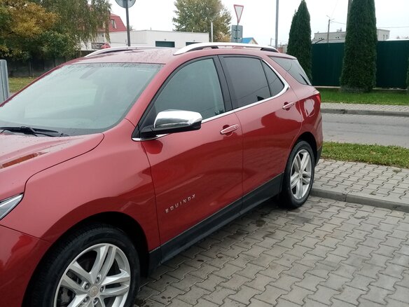 2019 Chevrolet Equinox III, красный, 2000000 рублей - вид 5