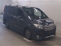 2015 Toyota Noah III (R80), чёрный, 2250000 рублей - вид 1