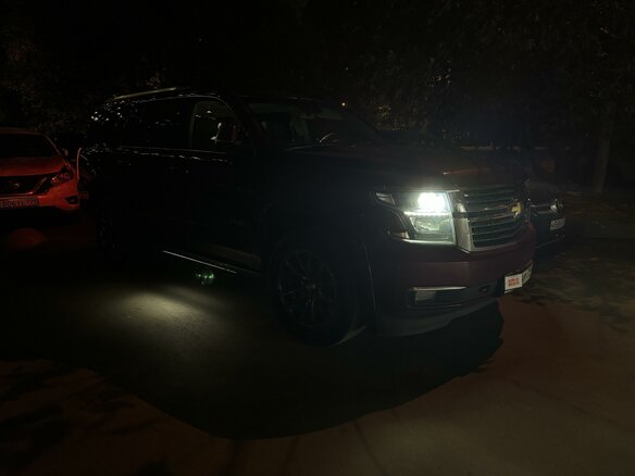 2018 Chevrolet Tahoe IV, красный, 3700000 рублей - вид 8