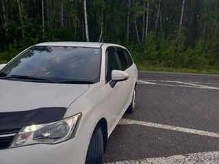 2014 Toyota Corolla Fielder XI (E160, E170, E180), белый, 1300000 рублей, вид 2