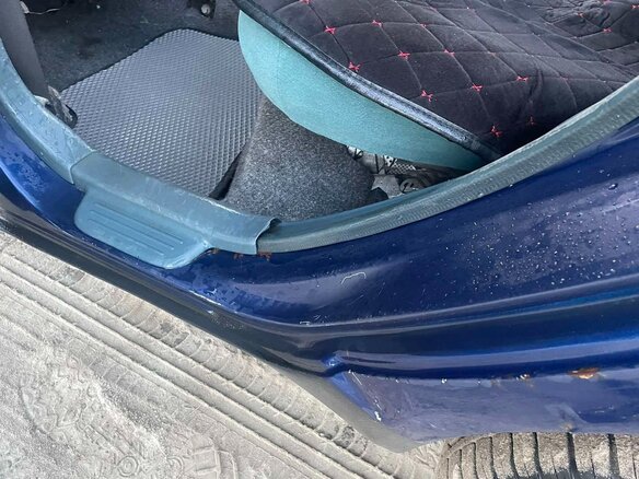 2000 Toyota Vitz I (P10), синий, 270000 рублей - вид 8