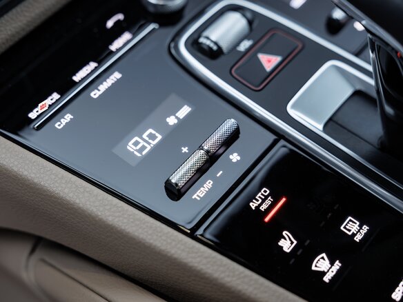 2020 Porsche Cayenne III, синий, 11500000 рублей - вид 26