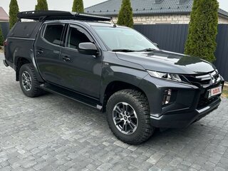 2022 Mitsubishi L200 V Рестайлинг, серый, 3900000 рублей, вид 3