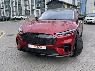 2021 Ford Mustang Mach-E 75 kWh I, красный, 4300000 рублей, вид 3