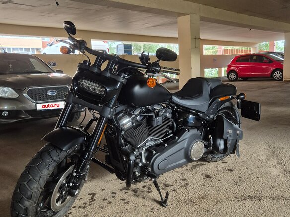 2019 Harley-Davidson Fat Bob, чёрный, 2350000 рублей - вид 2