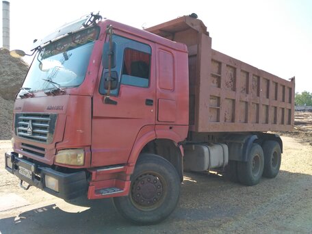 2007 Sinotruk Howo Прочие Кабины, красный, 1100000 рублей, вид 5