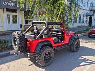 1993 Jeep Wrangler I (YJ), красный, 2100000 рублей, вид 2