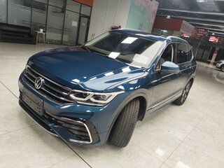 2021 Volkswagen Tiguan L II Рестайлинг (China Market), синий, 4300000 рублей, вид 1