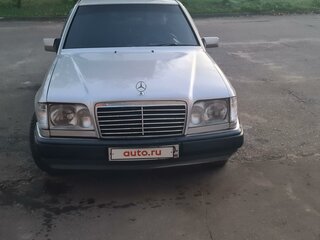 1992 Mercedes-Benz W124 200, серебристый, 430000 рублей, вид 1