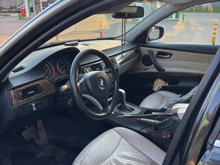 2009 BMW 3 серии 325i V (E90/E91/E92/E93) Рестайлинг, чёрный, 1060000 рублей, вид 5