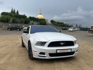 2012 Ford Mustang V Рестайлинг, белый, 2150000 рублей, вид 5