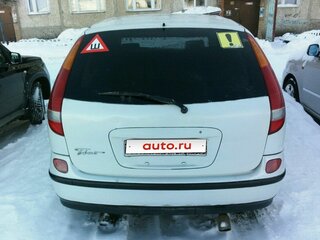 2000 Nissan Tino, белый, 415000 рублей, вид 2
