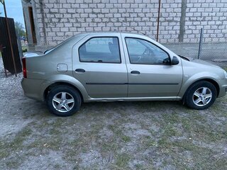 2012 Renault Logan I Рестайлинг, бежевый, 625000 рублей, вид 1