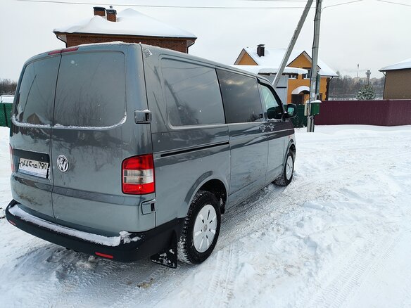 2005 Volkswagen Transporter T5, серый, 1350000 рублей - вид 9