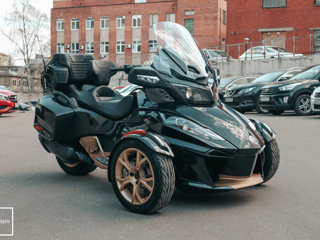 2018 BRP Can-Am Spyder, чёрный, 2500000 рублей, вид 5