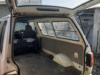 1994 Toyota Town Ace II Рестайлинг 3, белый, 380000 рублей, вид 4