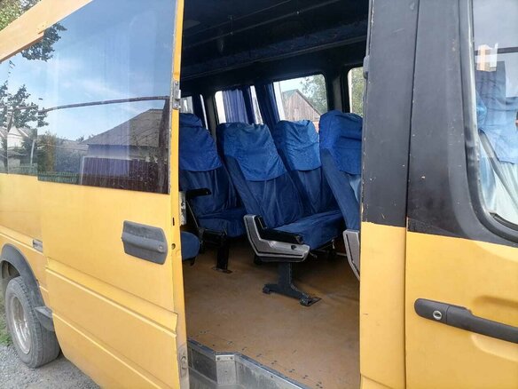 1998 Volkswagen LT, жёлтый, 600000 рублей - вид 2
